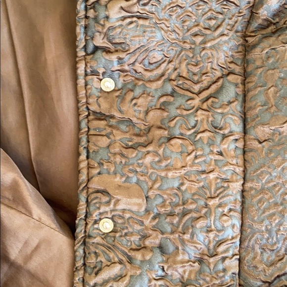 Woman’s jacket - Picture 7 of 8